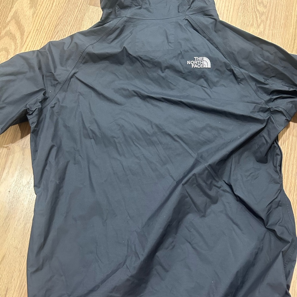 The North Face - Rain Jacket - Size Medium - Black